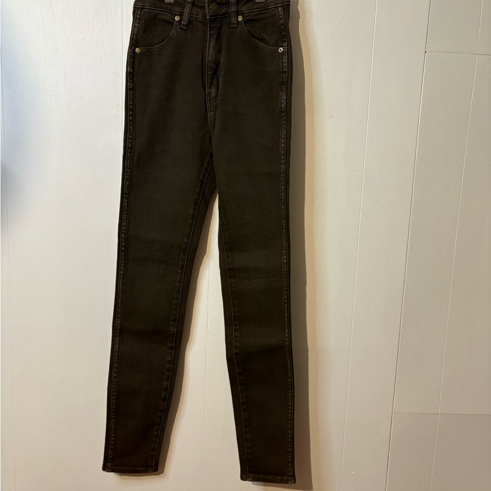 Rolla’s brown East Coast Ankle Highrise Jeans